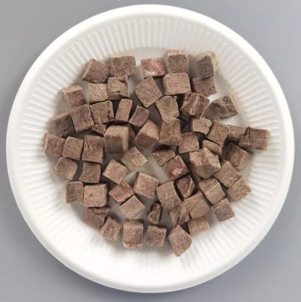 Freeze-Dried-Beef-Cubes-100-Raw-Material-Cut-Additive-Free-Healthy-Snacks-for-Cats-and-Dogs